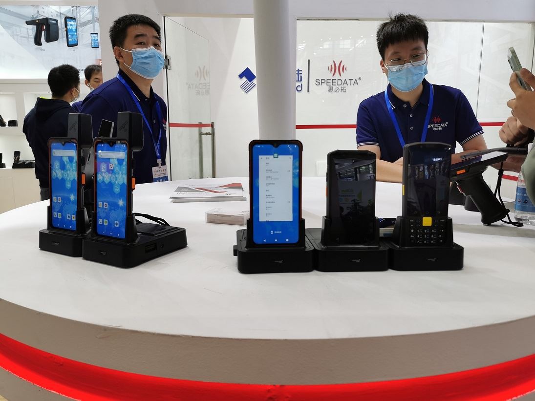 พิน Pogo ที่มีประจุกระแสไฟสูงใช้กับ PDA